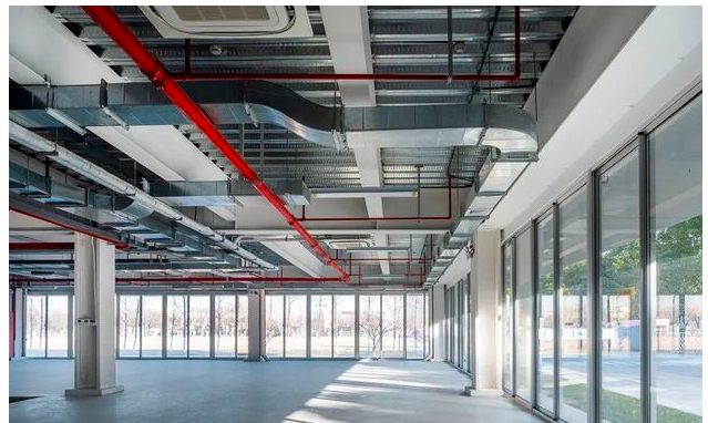 多層丙類廠房其中一兩層全層改作辦公違規嗎?